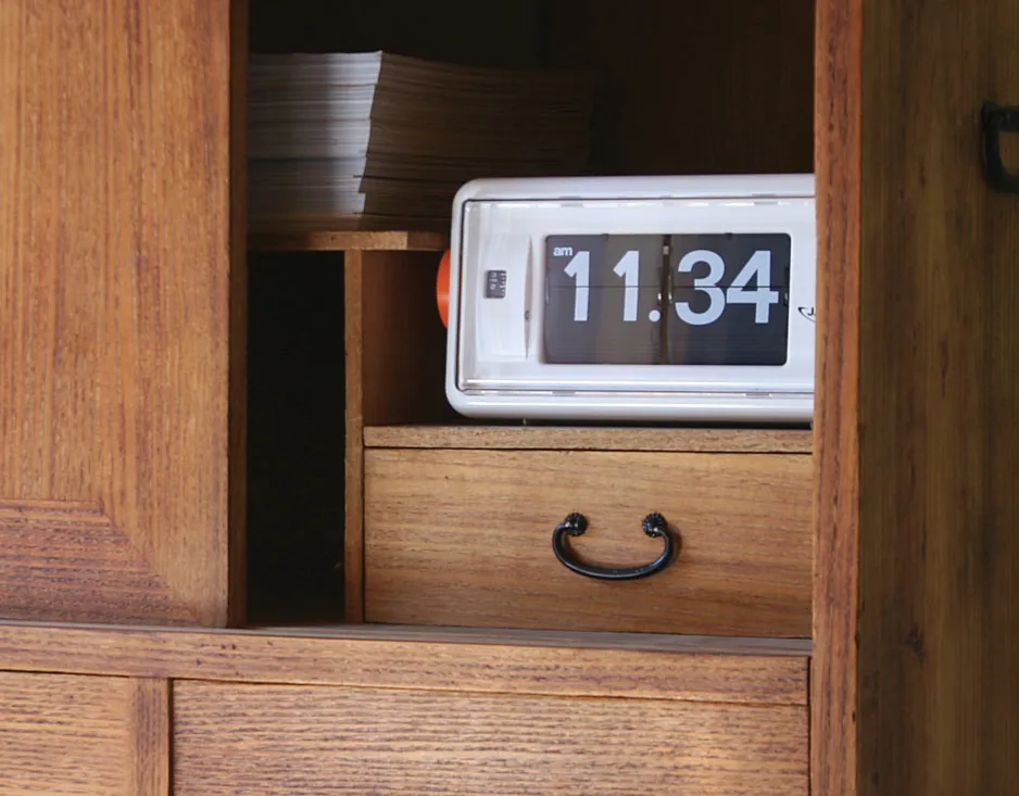 DIGITAL ALARM CLOCK