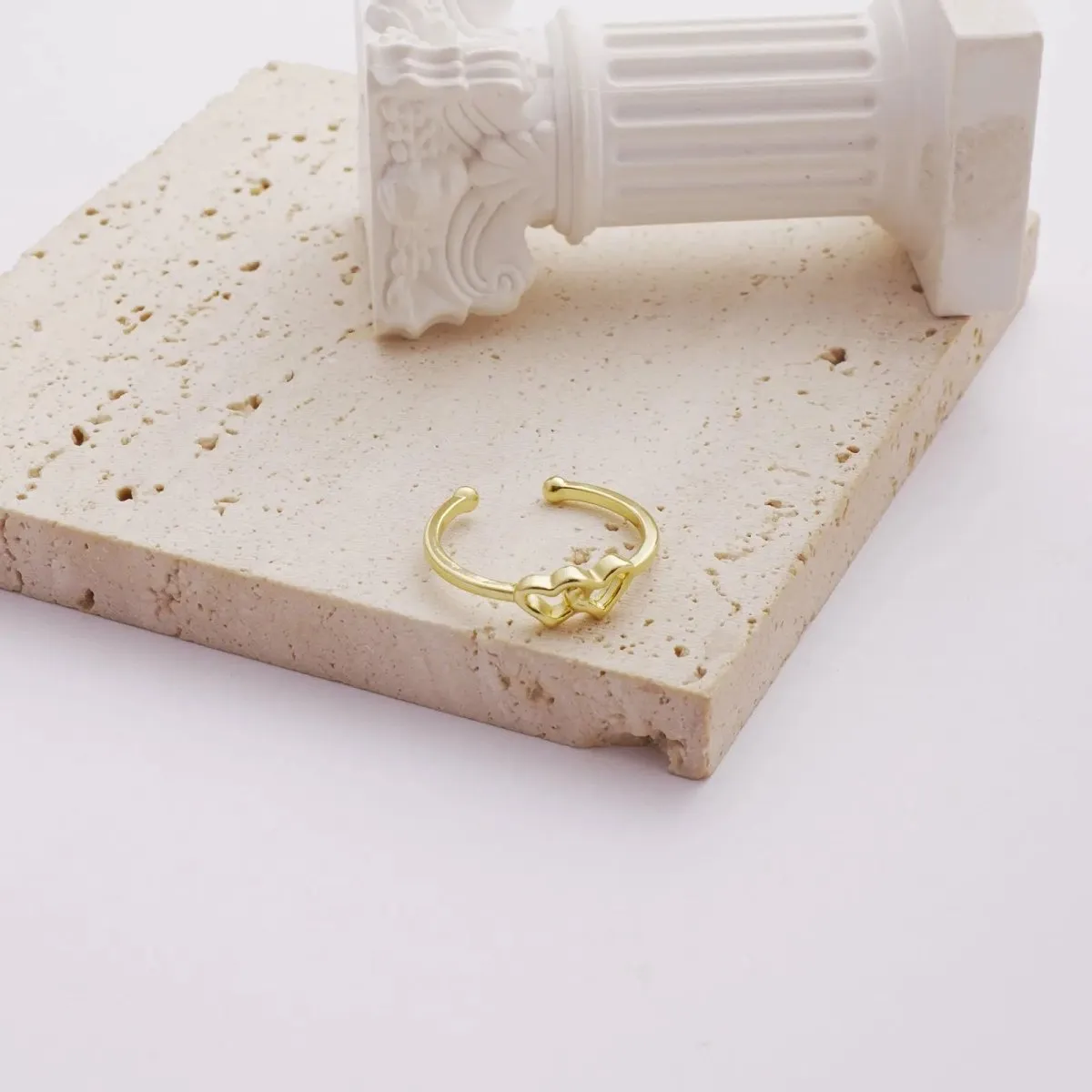 Kyerlyn Dainty Gold Heart Stackable Rings