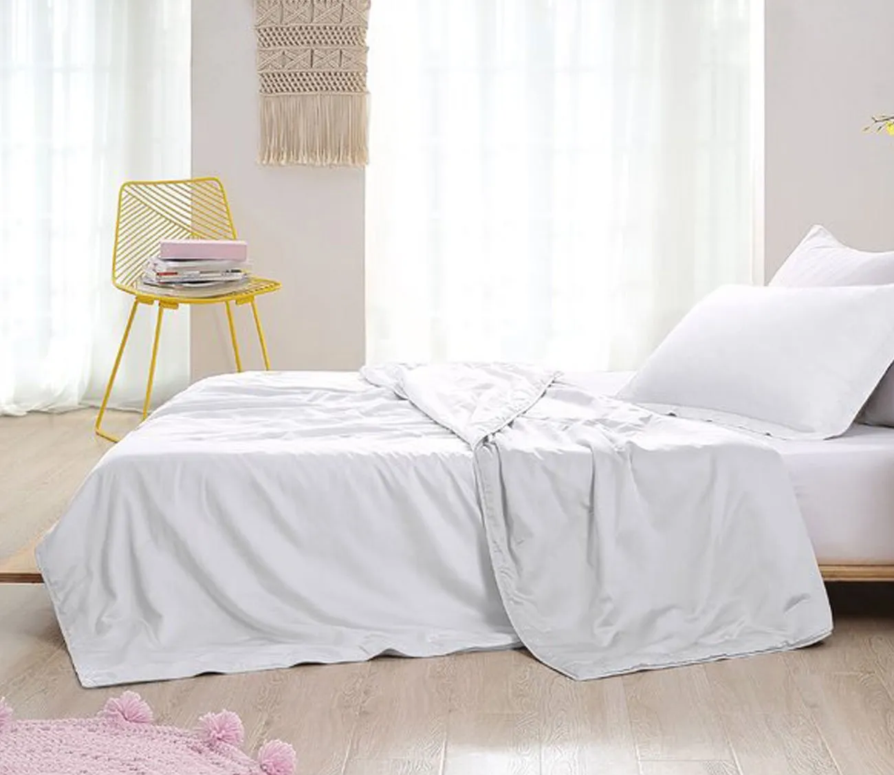 Martha Stewart 300TC Cotton Rayon Blend Light Warmth Silk Comforter
