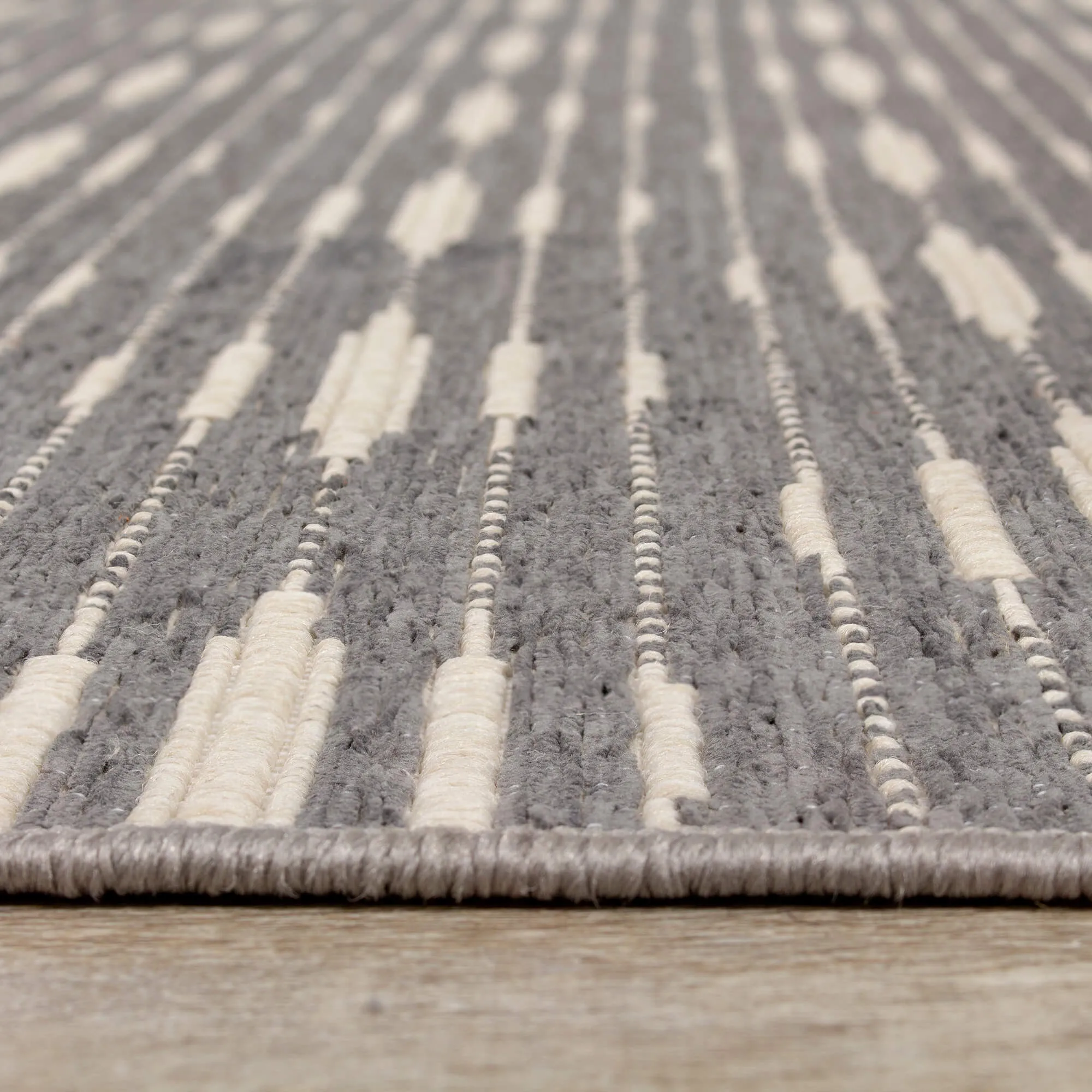 Vista Grey Diamond Indoor / Outdoor Rug