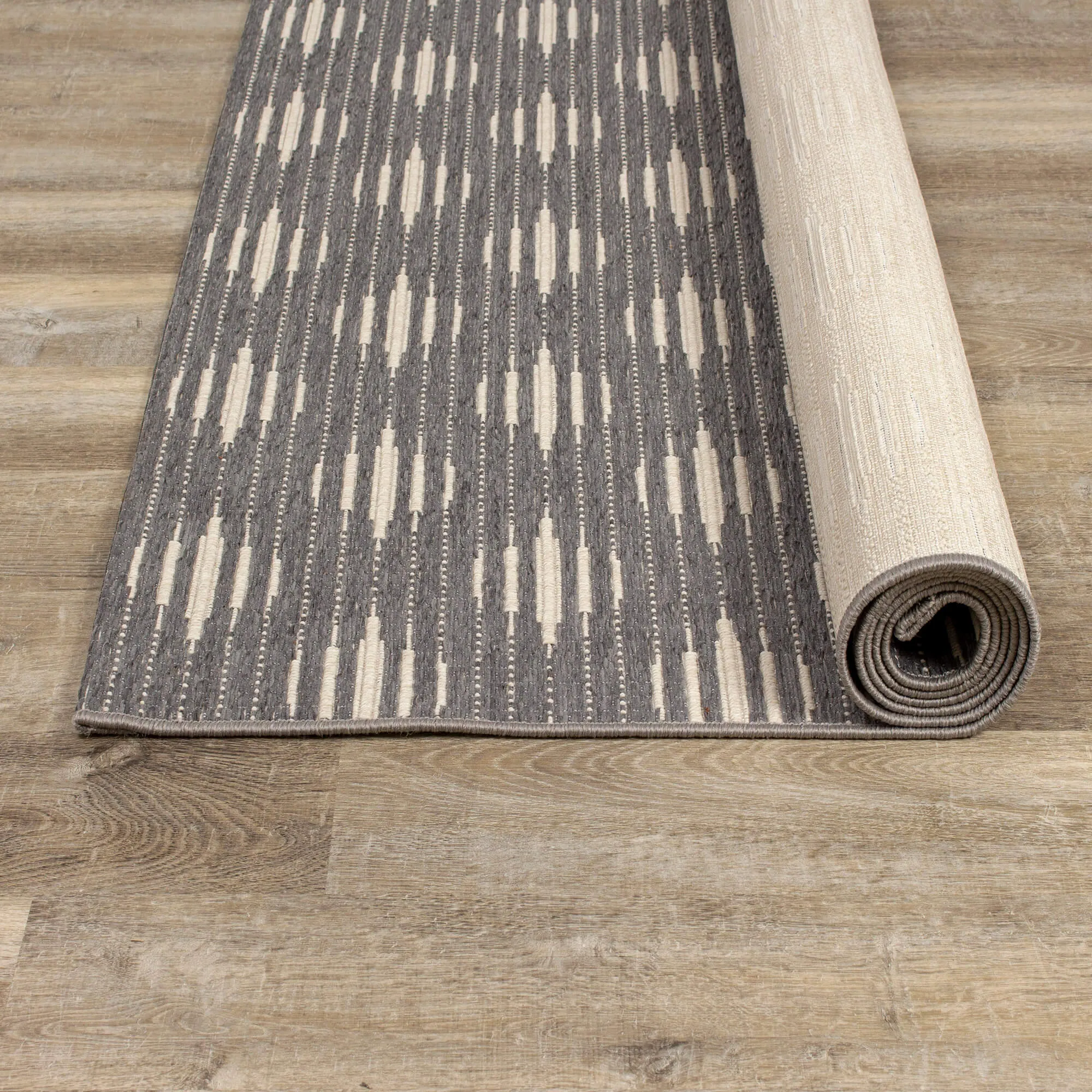 Vista Grey Diamond Indoor / Outdoor Rug